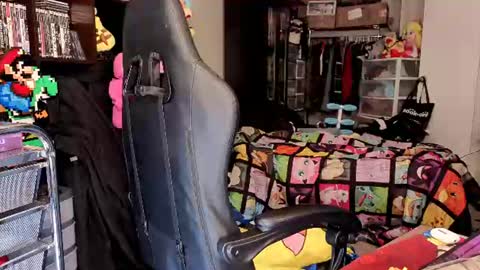 glaceon9 online show from 06/20/26, 06:33