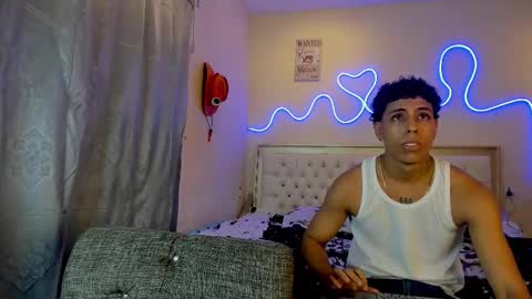 Snapshot of glader_guy chatting on 09/21/25, 08:21 only for you bby online show from 09/21/25, 08:21