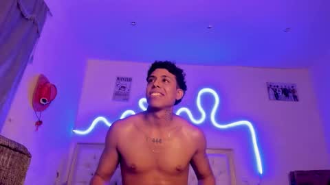 Snapshot of glader_guy chatting on 10/16/25, 11:17 only for you bby online show from 10/16/25, 11:17