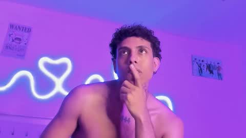 Snapshot of glader_guy chatting on 11/07/25, 11:16 only for you bby online show from 11/07/25, 11:16