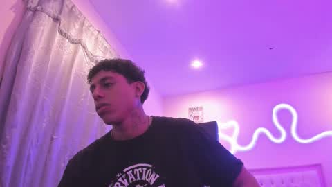 Snapshot of glader_guy chatting on 12/20/25, 11:34 only for you bby online show from 12/20/25, 11:34