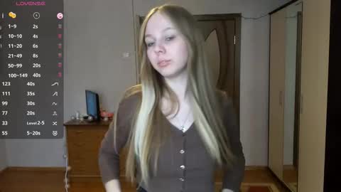 Snapshot of gladissoter chatting on 02/09/26, 07:12 Violetta online show from 02/09/26, 07:12