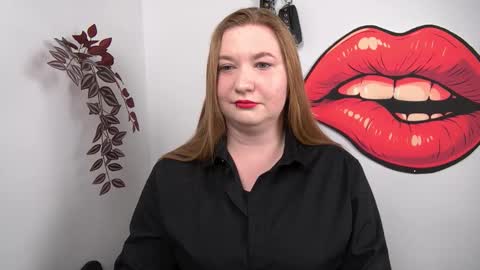 Snapshot of glamorousnikki chatting on 02/02/26, 01:10 Nikki online show from 02/02/26, 01:10