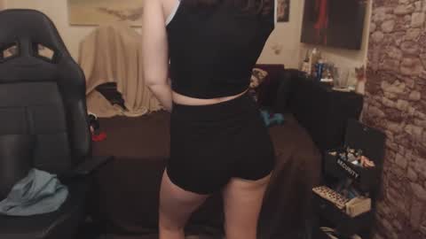 Snapshot of glamourhottie chatting on 03/05/25, 08:32 Glamourhottie online show from 03/05/25, 08:32