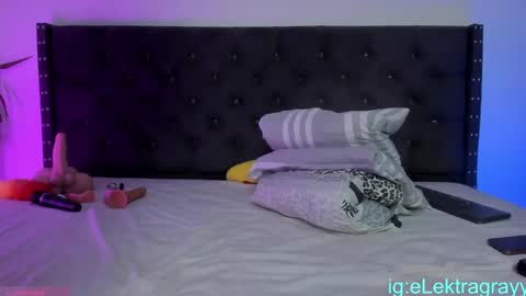 Glektra Gray online show from 02/24/25, 08:49