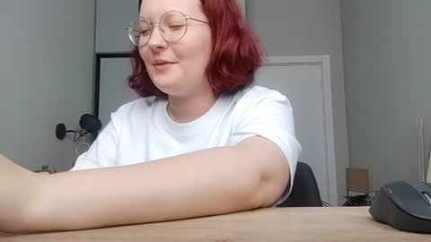 Elly online show from 07/04/26, 06:19