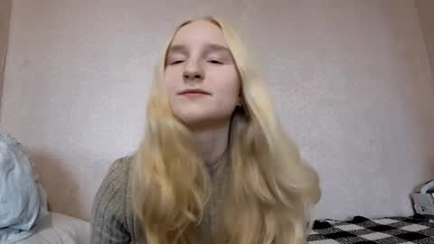 Laura online show from 04/01/26, 02:47