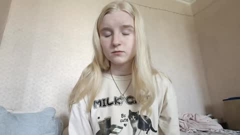 Laura online show from 04/16/26, 09:32