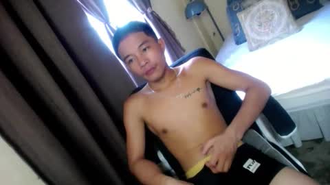 glenndou_daxs online show from 11/10/25, 06:45