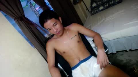 glenndou_daxs online show from 11/21/25, 09:19