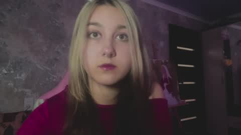 Snapshot of glenniekinney chatting on 04/14/26, 01:06 Kelly online show from 04/14/26, 01:06