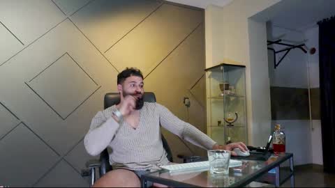 Matthew .. for short call me Matt online show from 02/24/25, 01:35