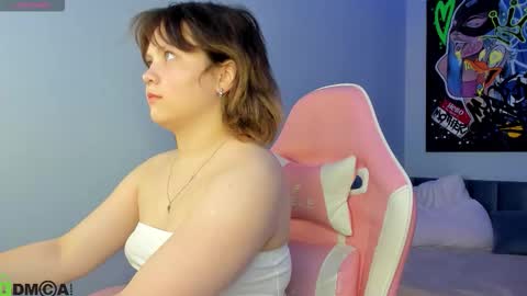glimmer_goddesss online show from 09/17/25, 08:27