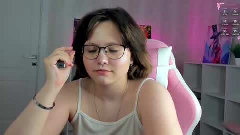 glimmer_goddesss online show from 11/05/25, 09:20