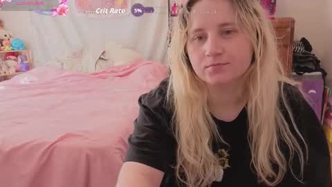 Glitch online show from 12/05/25, 04:47