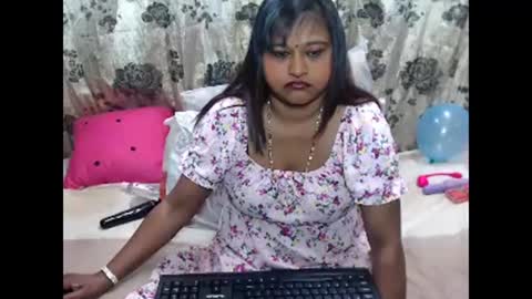 glitter candy online show from 10/15/25, 09:09