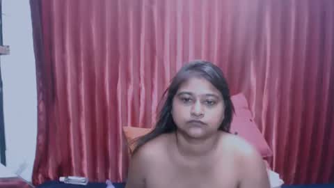 Snapshot of glitter_candy chatting on 02/15/26, 09:41 glitter candy online show from 02/15/26, 09:41