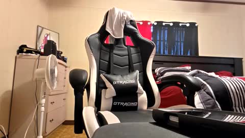 glomightyj online show from 03/25/26, 10:16