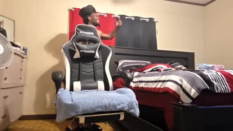 glomightyj online show from 05/20/26, 10:16