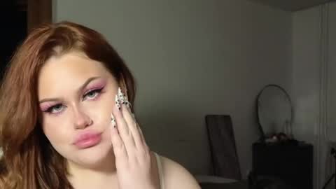 gloria_thomas online show from 05/18/26, 08:03