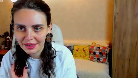 Gloria Wood online show from 10/05/25, 08:18