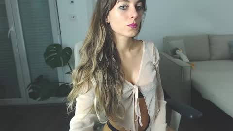 Gloria Grey  online show from 11/27/25, 09:50