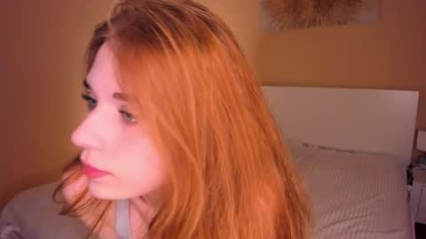 gloriaspace online show from 05/13/26, 08:16
