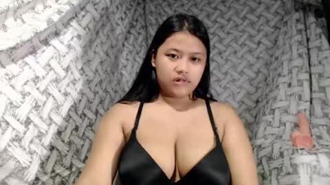 Snapshot of glossyrina chatting on 07/16/26, 03:07 Rina3 online show from 07/16/26, 03:07