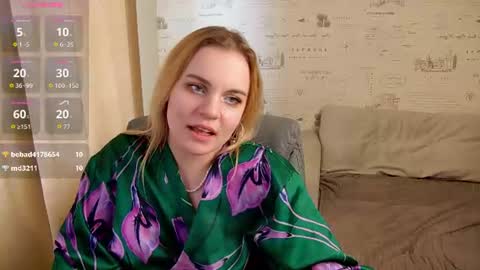 Snapshot of glow_margo chatting on 07/07/26, 07:23 Margo online show from 07/07/26, 07:23