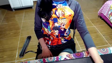 Snapshot of glowingecho chatting on 12/06/24, 03:30 glowingecho online show from 12/06/24, 03:30