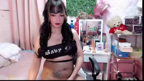 Snapshot of glumcockhot chatting on 09/20/25, 08:48 jenn online show from 09/20/25, 08:48