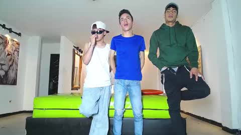 THOMAS AND DAMIAND online show from 11/25/25, 06:52