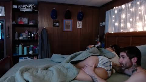 Snapshot of gneforever chatting on 02/07/25, 11:01 gneforever online show from 02/07/25, 11:01