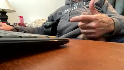 Snapshot of gngnxxx chatting on 10/20/25, 06:08 gngnxxx online show from 10/20/25, 06:08