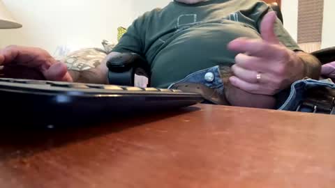 Snapshot of gngnxxx chatting on 11/26/25, 07:15 gngnxxx online show from 11/26/25, 07:15