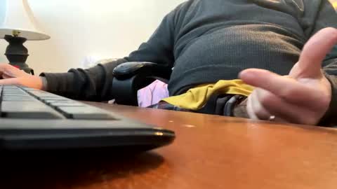 Snapshot of gngnxxx chatting on 12/18/25, 01:50 gngnxxx online show from 12/18/25, 01:50