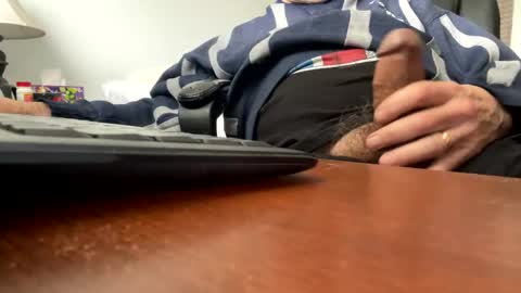 Snapshot of gngnxxx chatting on 01/06/26, 06:11 gngnxxx online show from 01/06/26, 06:11