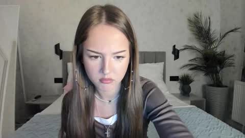 Lina online show from 10/11/25, 01:27