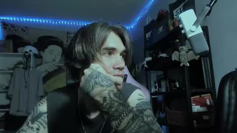 Snapshot of go_v_cs chatting on 11/01/25, 10:34 NPC online show from 11/01/25, 10:34