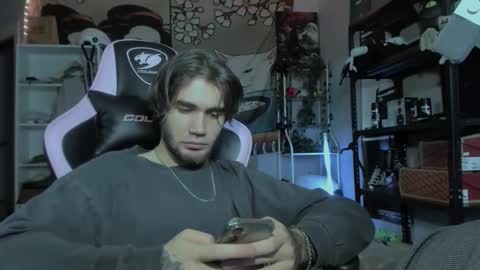 Snapshot of go_v_cs chatting on 11/07/25, 07:03 NPC online show from 11/07/25, 07:03