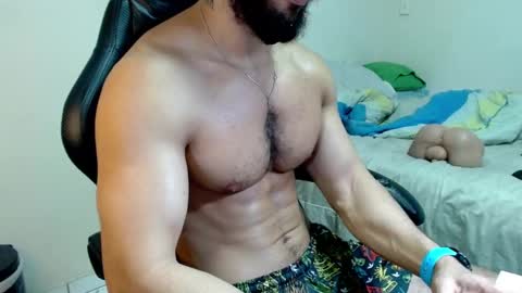 god hunkules online show from 10/17/25, 04:42