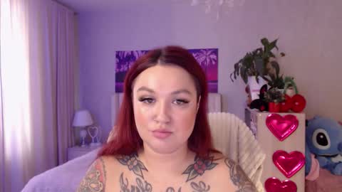 Snapshot of goddes_goldie chatting on 09/12/25, 11:10 Goldie online show from 09/12/25, 11:10