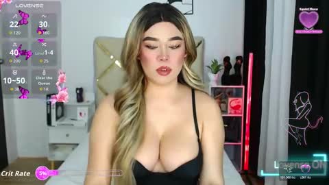 Lyka Fox online show from 12/15/25, 03:49