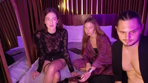   330 UTC2 girls   online show from 03/29/26, 02:00