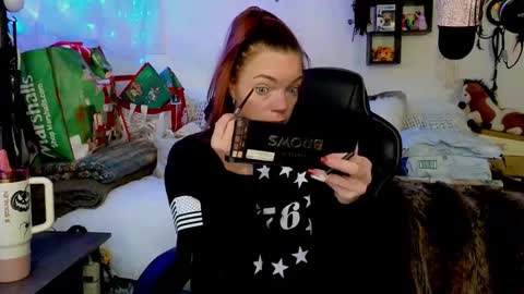 Patricia Mars           Goddess of Mars twitter thegoddessmindy online show from 12/16/25, 04:23