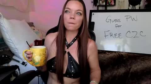 Patricia Mars           Goddess of Mars twitter thegoddessmindy online show from 03/19/26, 03:05