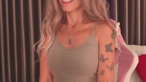 Katarina online show from 04/15/26, 10:33