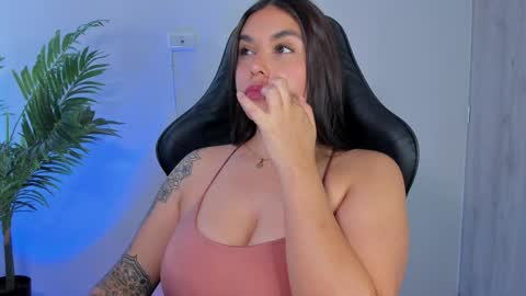 Miss Veronica  - The Supreme   online show from 04/02/26, 06:49