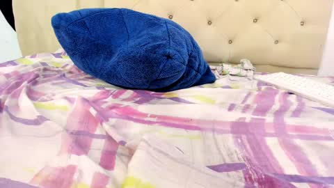 CHANELL online show from 12/05/24, 02:09