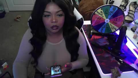 Snapshot of goddesscocoaa chatting on 01/28/25, 07:53 Goddess Cocoa online show from 01/28/25, 07:53